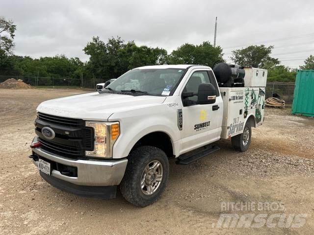 Ford F-250 시립/다목적 차량