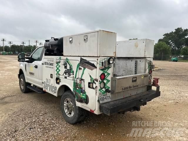 Ford F-250 시립/다목적 차량