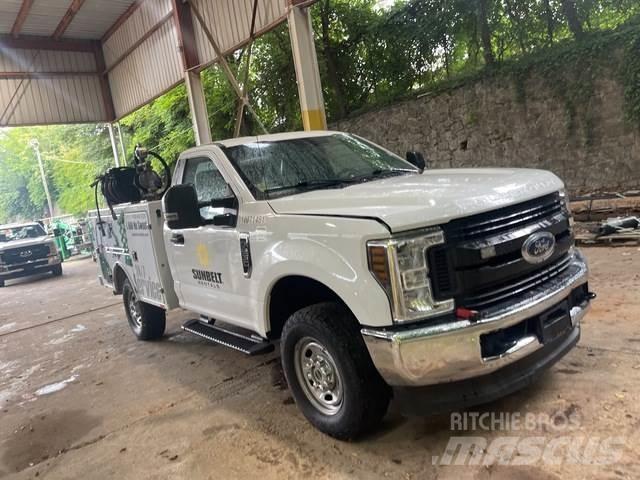Ford F-250 픽업/드롭사이드