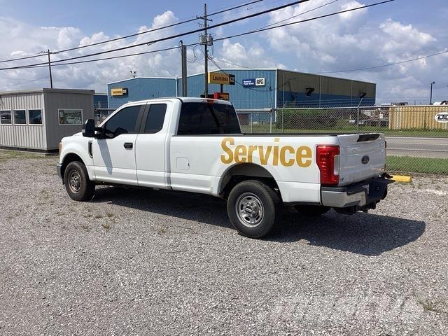 Ford F-250 픽업/드롭사이드