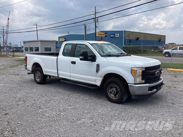 Ford F-250 픽업/드롭사이드