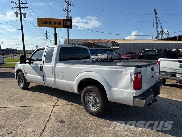 Ford F-250 픽업/드롭사이드