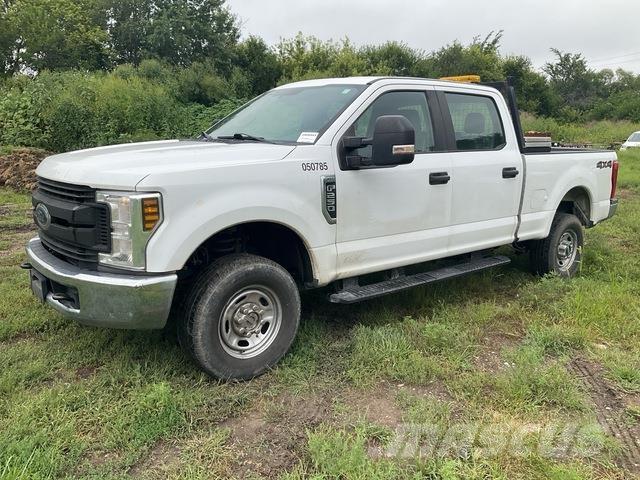 Ford F-250 픽업/드롭사이드