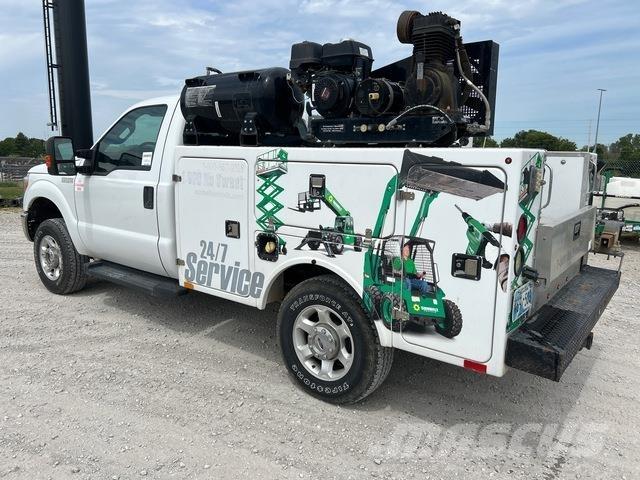 Ford F-250 시립/다목적 차량