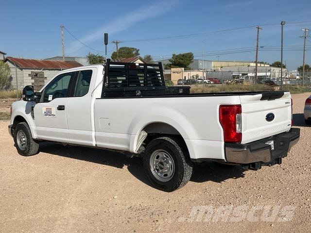 Ford F-250 픽업/드롭사이드