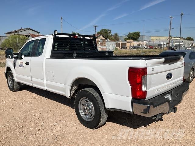 Ford F-250 픽업/드롭사이드