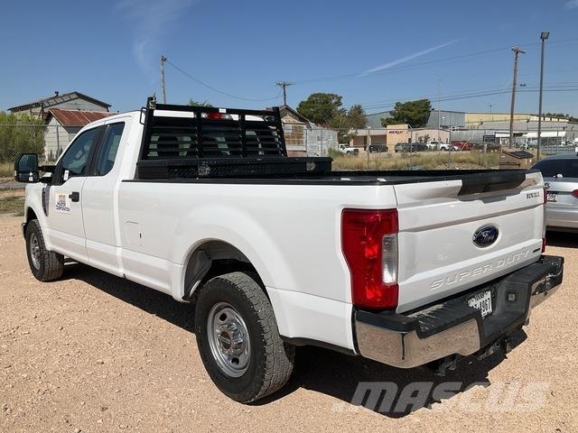 Ford F-250 픽업/드롭사이드