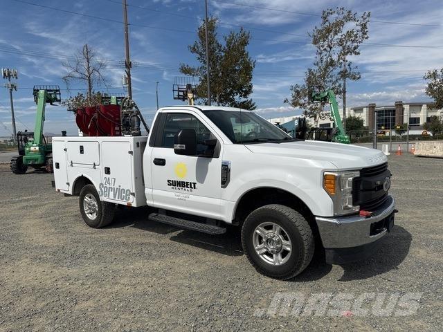 Ford F-250 시립/다목적 차량