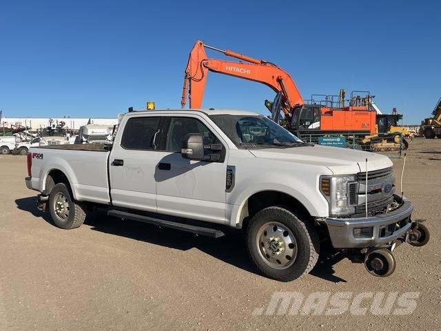 Ford F-250 픽업/드롭사이드