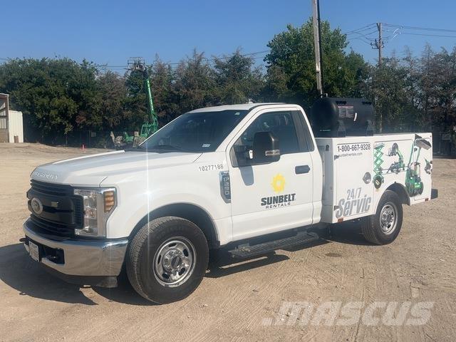Ford F-250 시립/다목적 차량
