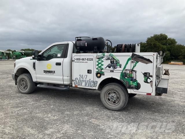 Ford F-250 시립/다목적 차량