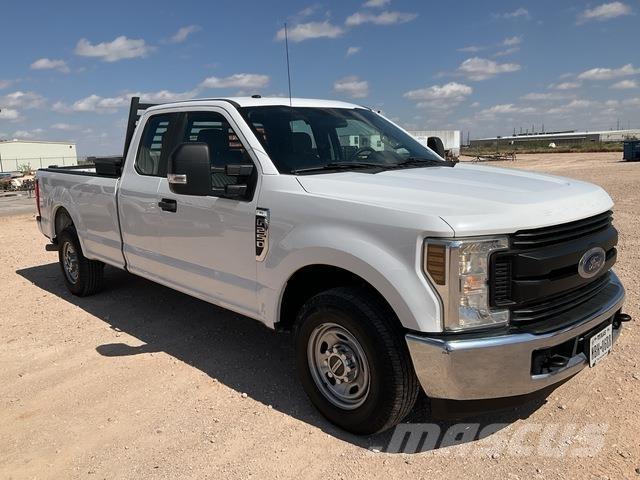 Ford F-250 픽업/드롭사이드