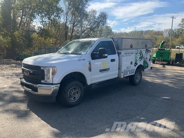 Ford F-250 시립/다목적 차량