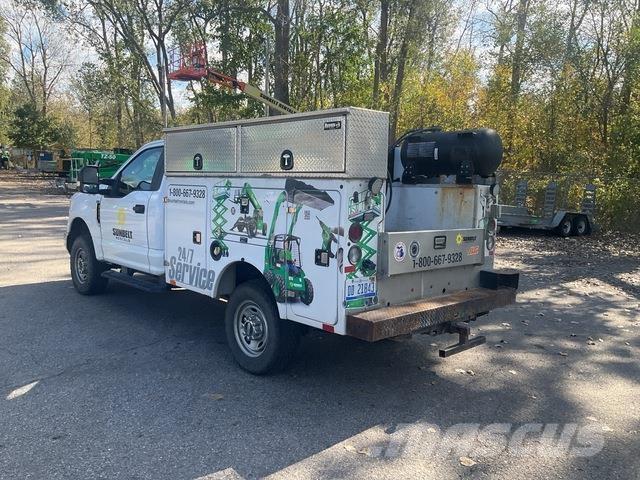 Ford F-250 시립/다목적 차량