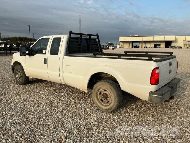 Ford F-250 픽업/드롭사이드