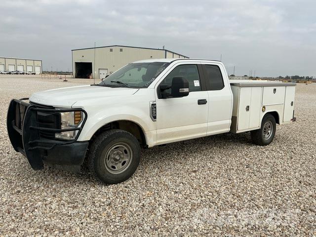 Ford F-250 픽업/드롭사이드