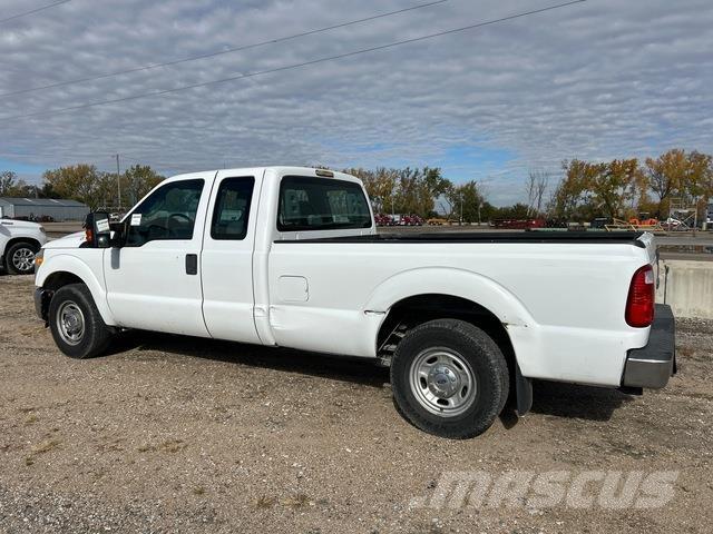 Ford F-250 픽업/드롭사이드