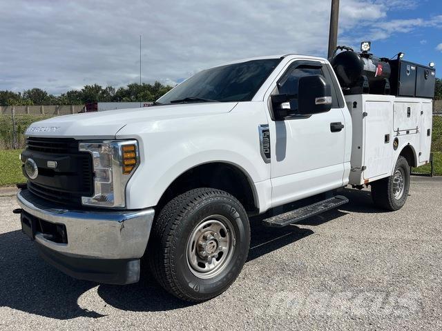 Ford F-250 시립/다목적 차량