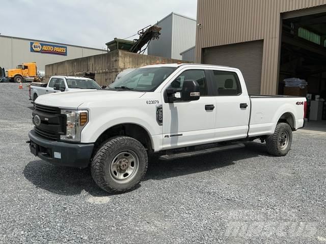 Ford F-350 기타