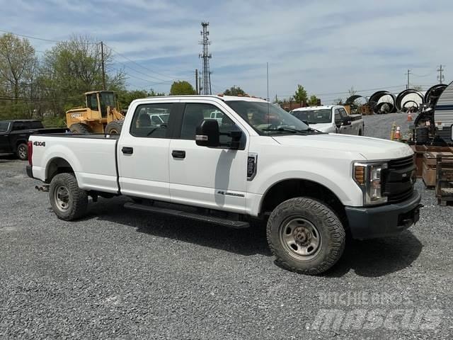 Ford F-350 기타