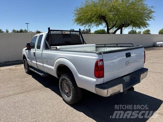 Ford F-350 기타