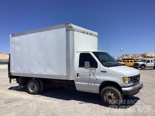 Ford F-350 탑차 트럭
