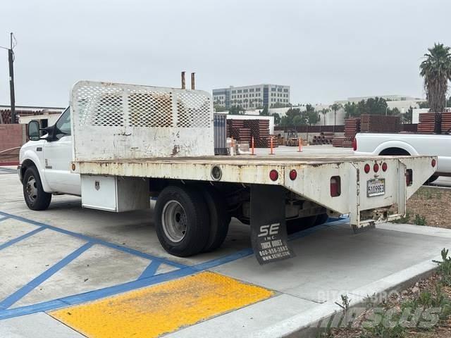 Ford F-350 플랫베드/드롭사이드 트럭