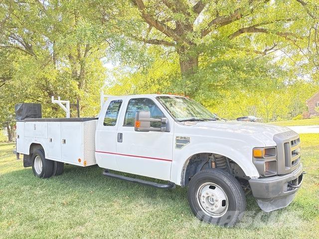 Ford F-350 시립/다목적 차량