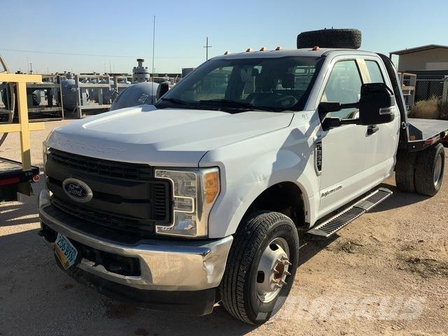 Ford F-350 플랫베드/드롭사이드 트럭