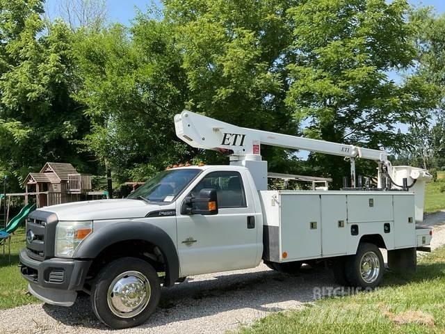 Ford F-450 트럭 탑재 고소작업대