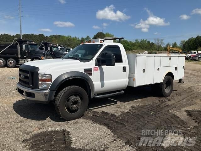 Ford F-450 시립/다목적 차량