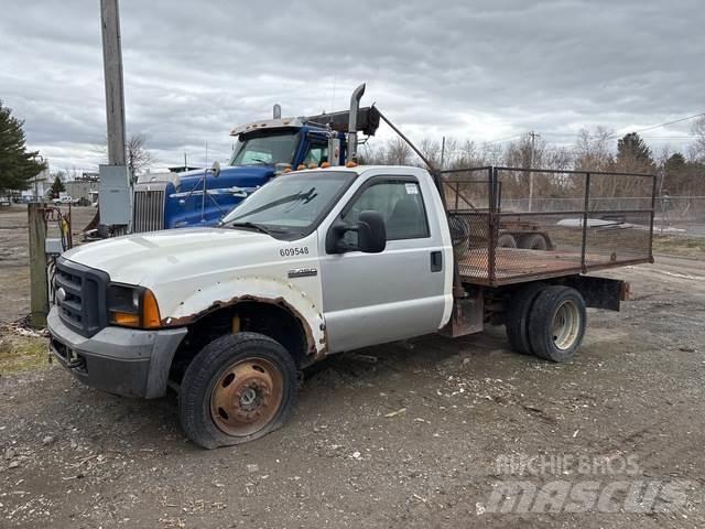 Ford F-450 플랫베드/드롭사이드 트럭