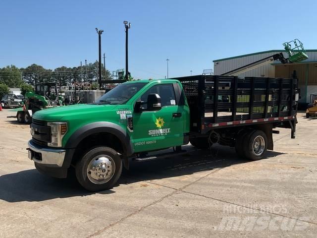 Ford F-450 플랫베드/드롭사이드 트럭