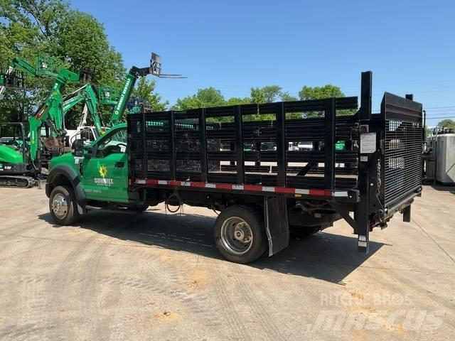 Ford F-450 플랫베드/드롭사이드 트럭