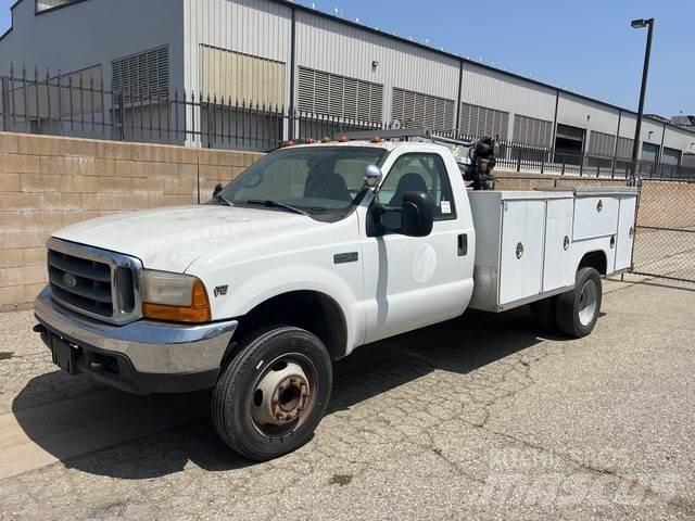 Ford F-450 시립/다목적 차량