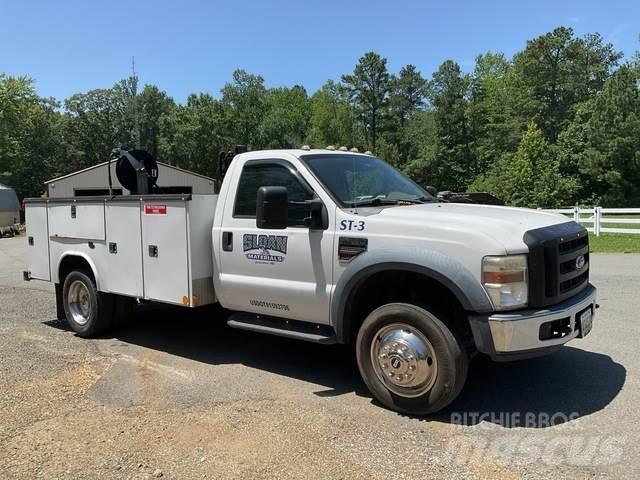 Ford F-450 시립/다목적 차량