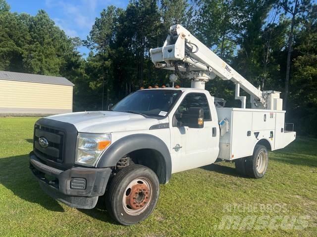 Ford F-450 트럭 탑재 고소작업대
