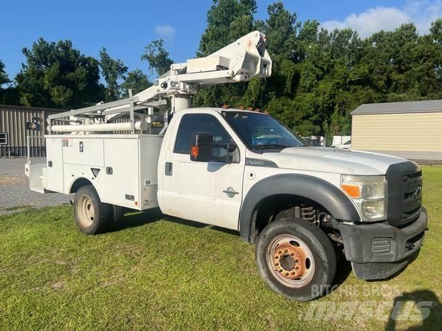 Ford F-450 트럭 탑재 고소작업대