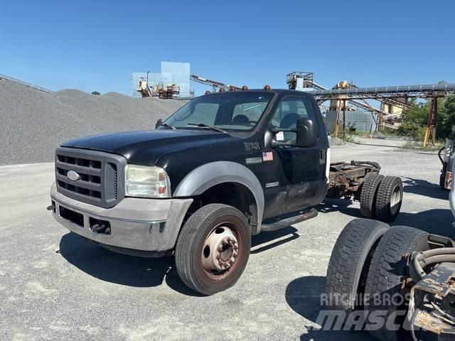 Ford F-450 캐빈 및 인테리어