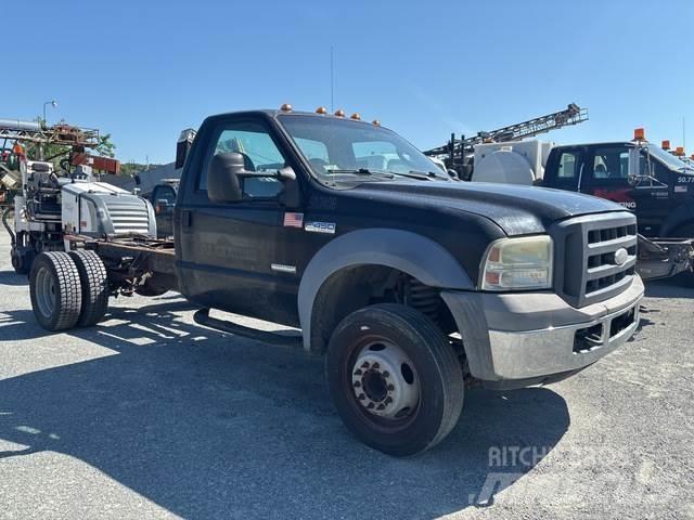 Ford F-450 캐빈 및 인테리어