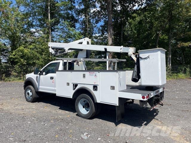 Ford F-450 트럭 탑재 고소작업대