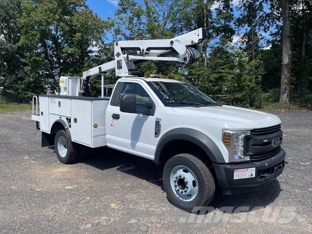 Ford F-450 트럭 탑재 고소작업대