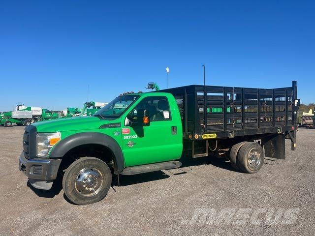 Ford F-450 플랫베드/드롭사이드 트럭