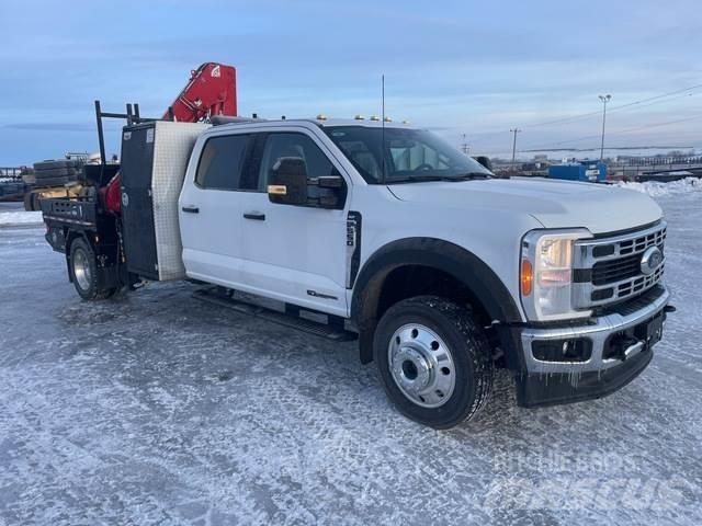 Ford F-550 기타 트럭