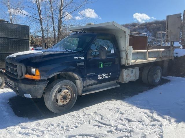 Ford F-550 덤프 트럭