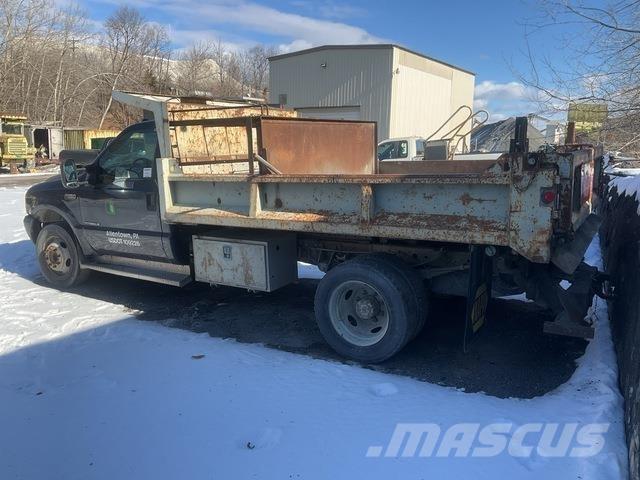 Ford F-550 덤프 트럭