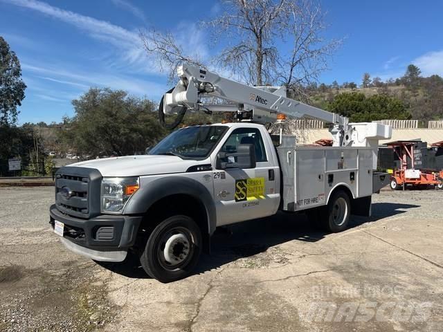 Ford F-550 트럭 탑재 고소작업대