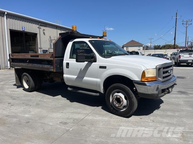 Ford F-550 덤프 트럭