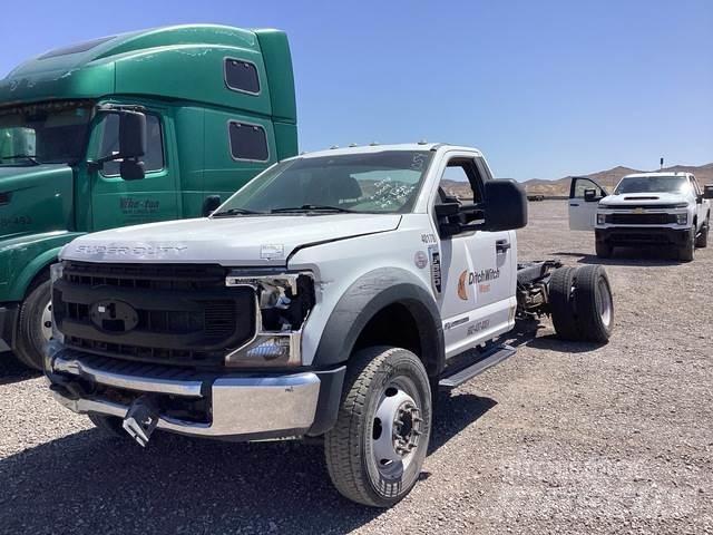 Ford F-550 캐빈 및 인테리어