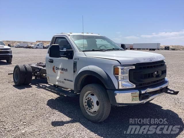 Ford F-550 캐빈 및 인테리어